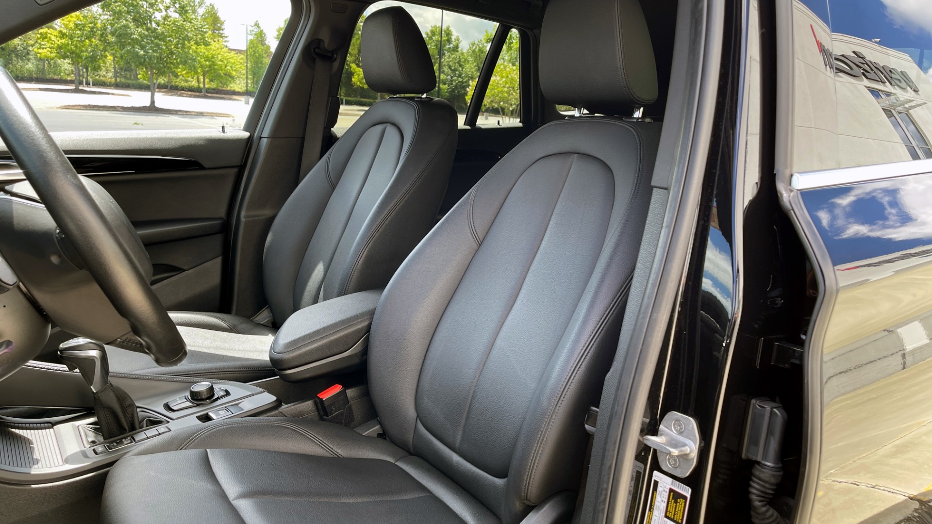 Used 2018 BMW X1 XDRIVE28I / 2.0L / AWD / 8-SPD AUTO / REARVIEW for sale Sold at Formula Imports in Charlotte NC 28227 29