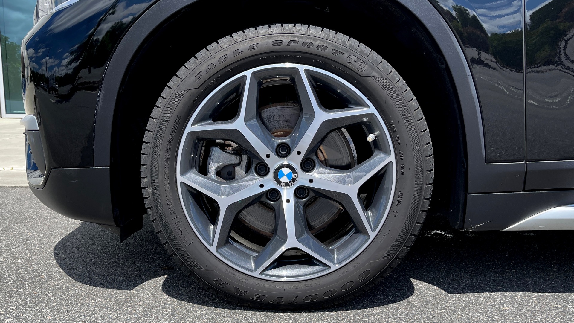 Used 2018 BMW X1 XDRIVE28I / 2.0L / AWD / 8-SPD AUTO / REARVIEW for sale Sold at Formula Imports in Charlotte NC 28227 60