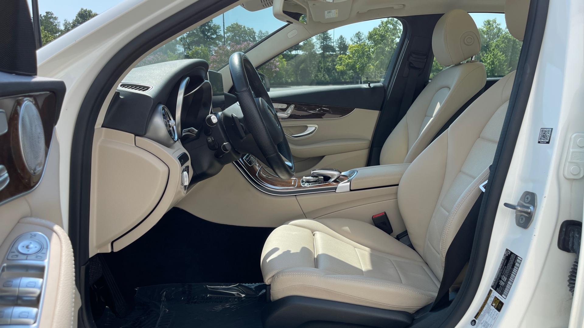 Used 2016 Mercedes-Benz C-CLASS C 300 4MATIC PREMIUM / BSA / MULTI MEDIA PKG / LIGHTING / REARVIEW for sale Sold at Formula Imports in Charlotte NC 28227 25