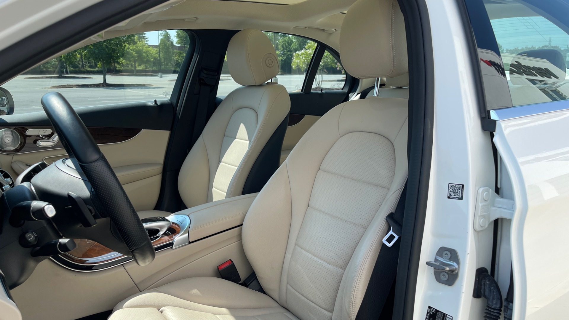 Used 2016 Mercedes-Benz C-CLASS C 300 4MATIC PREMIUM / BSA / MULTI MEDIA PKG / LIGHTING / REARVIEW for sale Sold at Formula Imports in Charlotte NC 28227 26