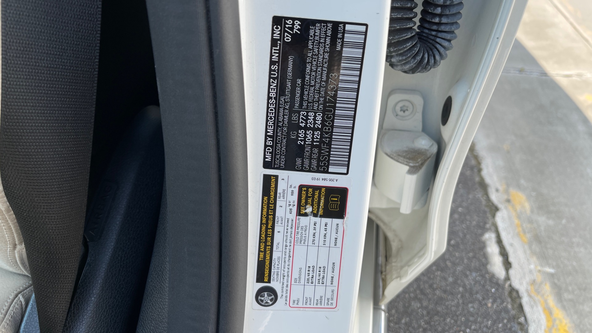 Used 2016 Mercedes-Benz C-CLASS C 300 4MATIC PREMIUM / BSA / MULTI MEDIA PKG / LIGHTING / REARVIEW for sale Sold at Formula Imports in Charlotte NC 28227 69
