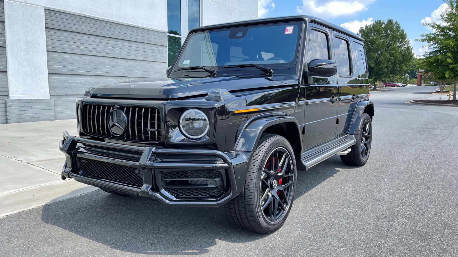 Used 2020 Mercedes-Benz G-CLASS G 550 / NAV / SUNROOF / AMG LINE / REARVIEW / AMG WHEELS for sale Sold at Formula Imports in Charlotte NC 28227 3