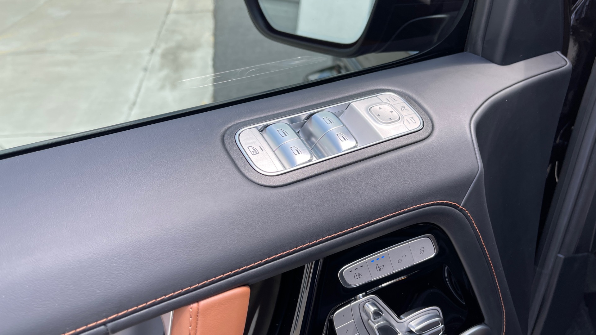 Used 2020 Mercedes-Benz G-CLASS G 550 / NAV / SUNROOF / AMG LINE / REARVIEW / AMG WHEELS for sale Sold at Formula Imports in Charlotte NC 28227 34