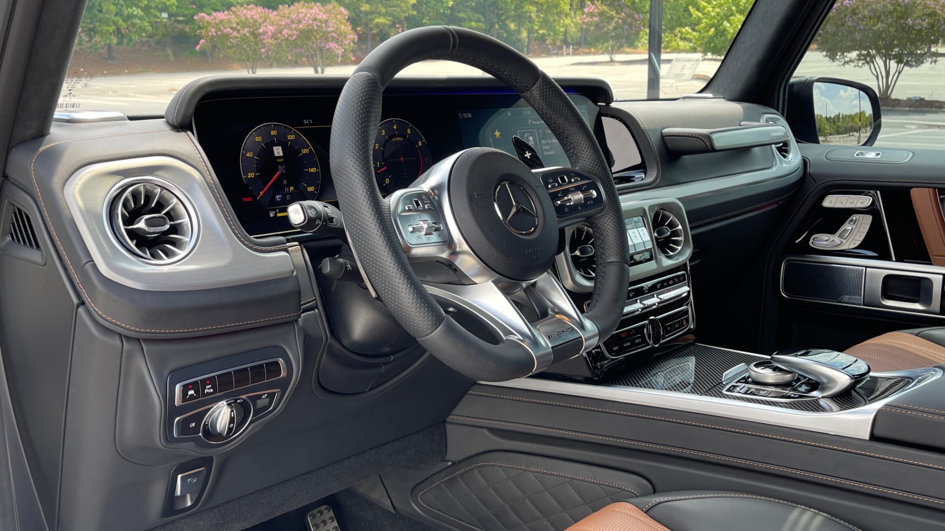Used 2020 Mercedes-Benz G-CLASS G 550 / NAV / SUNROOF / AMG LINE / REARVIEW / AMG WHEELS for sale Sold at Formula Imports in Charlotte NC 28227 38