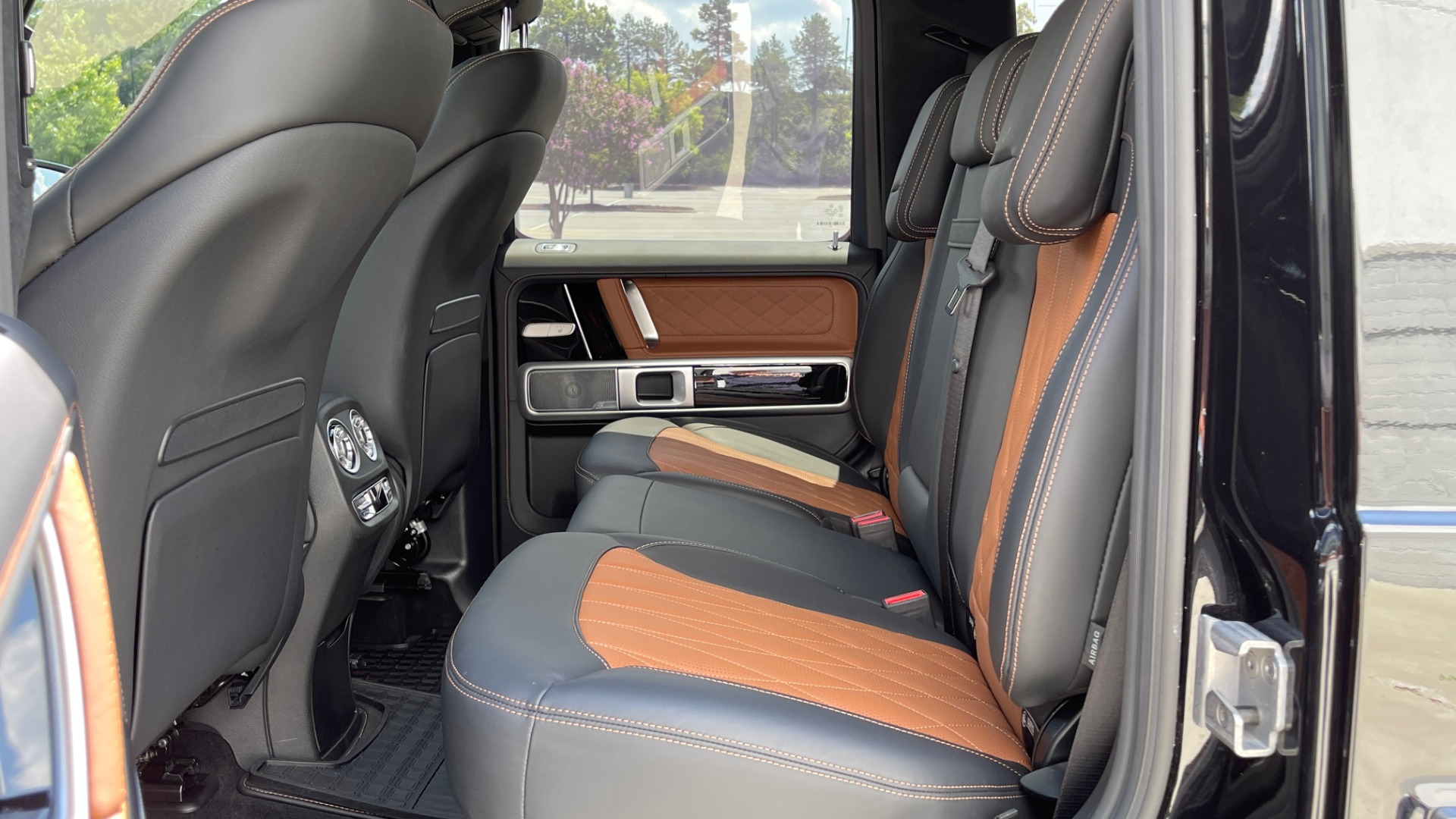Used 2020 Mercedes-Benz G-CLASS G 550 / NAV / SUNROOF / AMG LINE / REARVIEW / AMG WHEELS for sale Sold at Formula Imports in Charlotte NC 28227 66