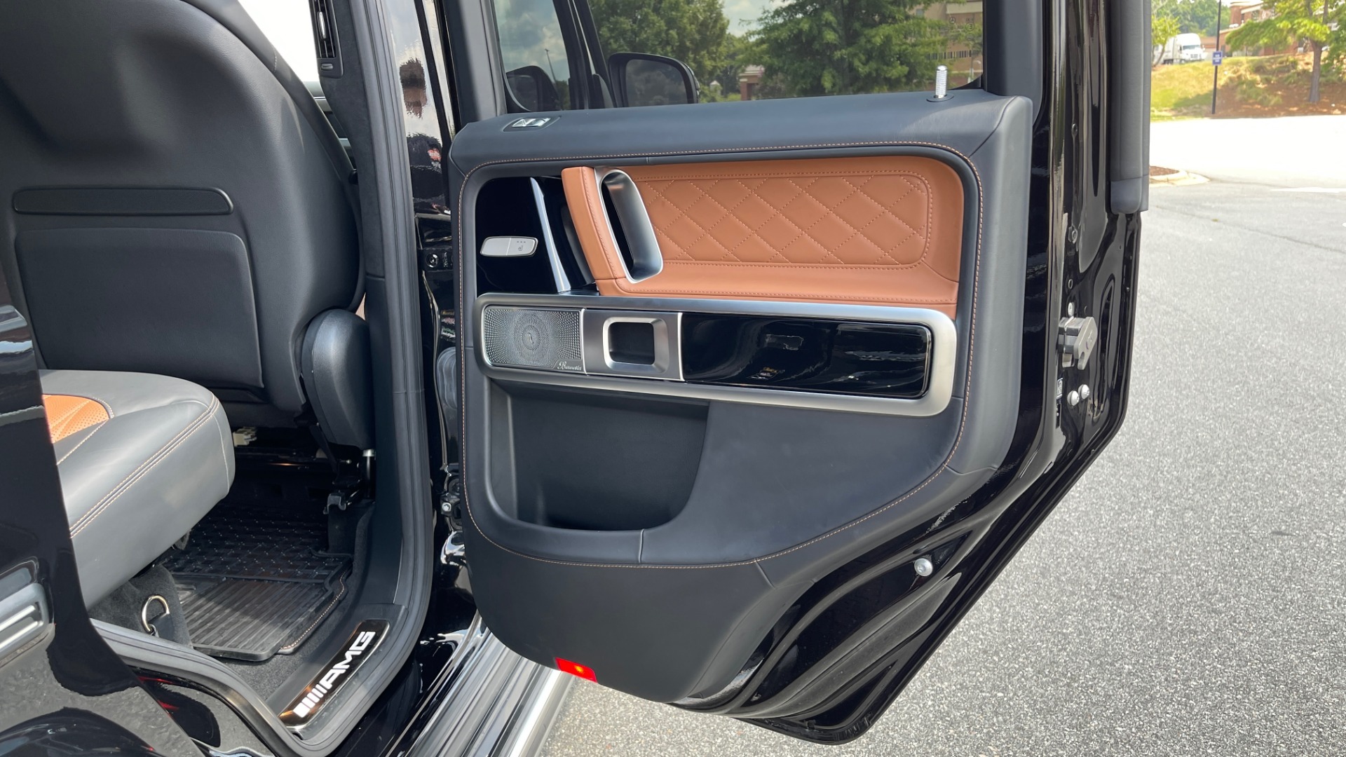 Used 2020 Mercedes-Benz G-CLASS G 550 / NAV / SUNROOF / AMG LINE / REARVIEW / AMG WHEELS for sale Sold at Formula Imports in Charlotte NC 28227 72