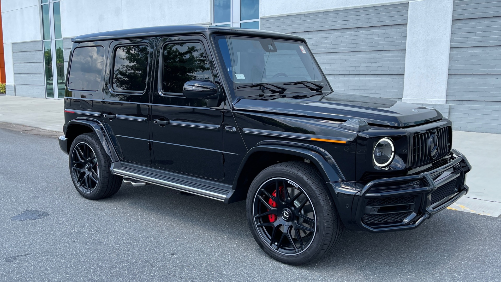 Used 2020 Mercedes-Benz G-CLASS G 550 / NAV / SUNROOF / AMG LINE / REARVIEW / AMG WHEELS for sale Sold at Formula Imports in Charlotte NC 28227 8