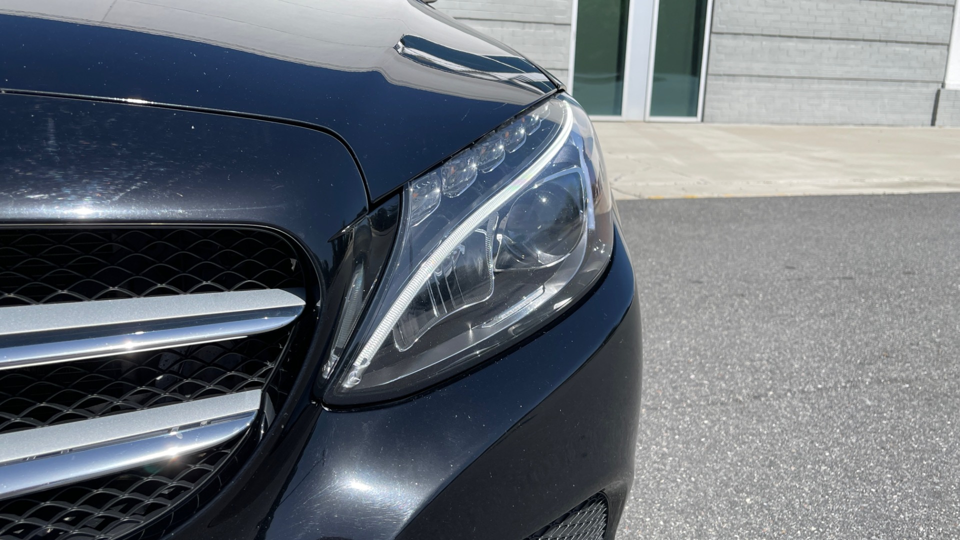 Used 2015 Mercedes-Benz C-CLASS C 300 4MATIC PREMIUM / MULTI MEDIA PKG / BSA / REARVIEW for sale Sold at Formula Imports in Charlotte NC 28227 11