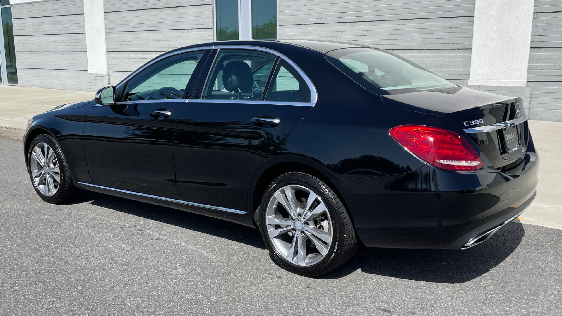 Used 2015 Mercedes-Benz C-CLASS C 300 4MATIC PREMIUM / MULTI MEDIA PKG / BSA / REARVIEW for sale Sold at Formula Imports in Charlotte NC 28227 5