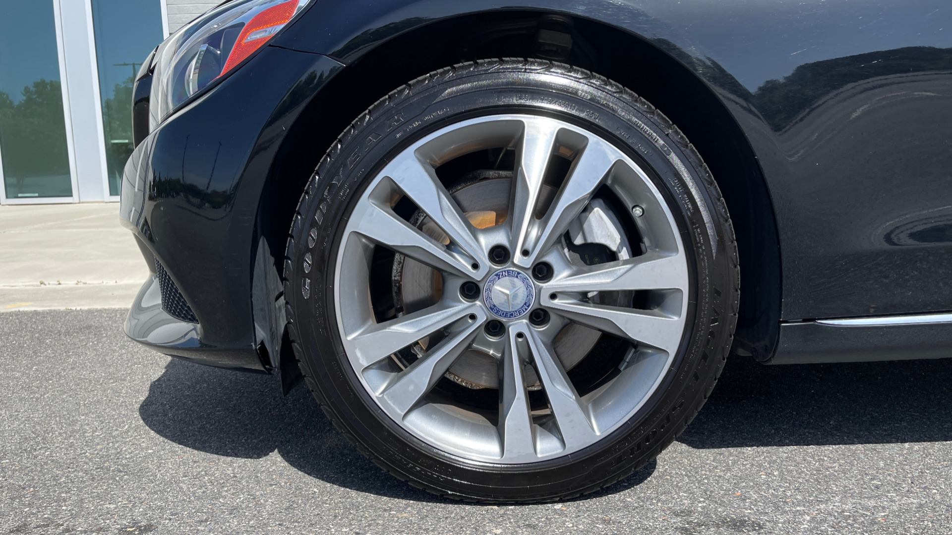 Used 2015 Mercedes-Benz C-CLASS C 300 4MATIC PREMIUM / MULTI MEDIA PKG / BSA / REARVIEW for sale Sold at Formula Imports in Charlotte NC 28227 60