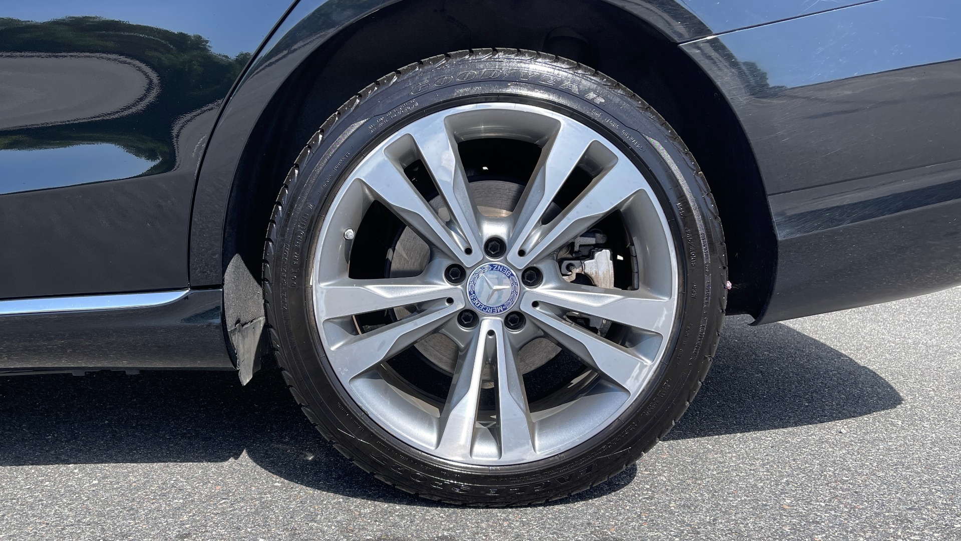Used 2015 Mercedes-Benz C-CLASS C 300 4MATIC PREMIUM / MULTI MEDIA PKG / BSA / REARVIEW for sale Sold at Formula Imports in Charlotte NC 28227 61