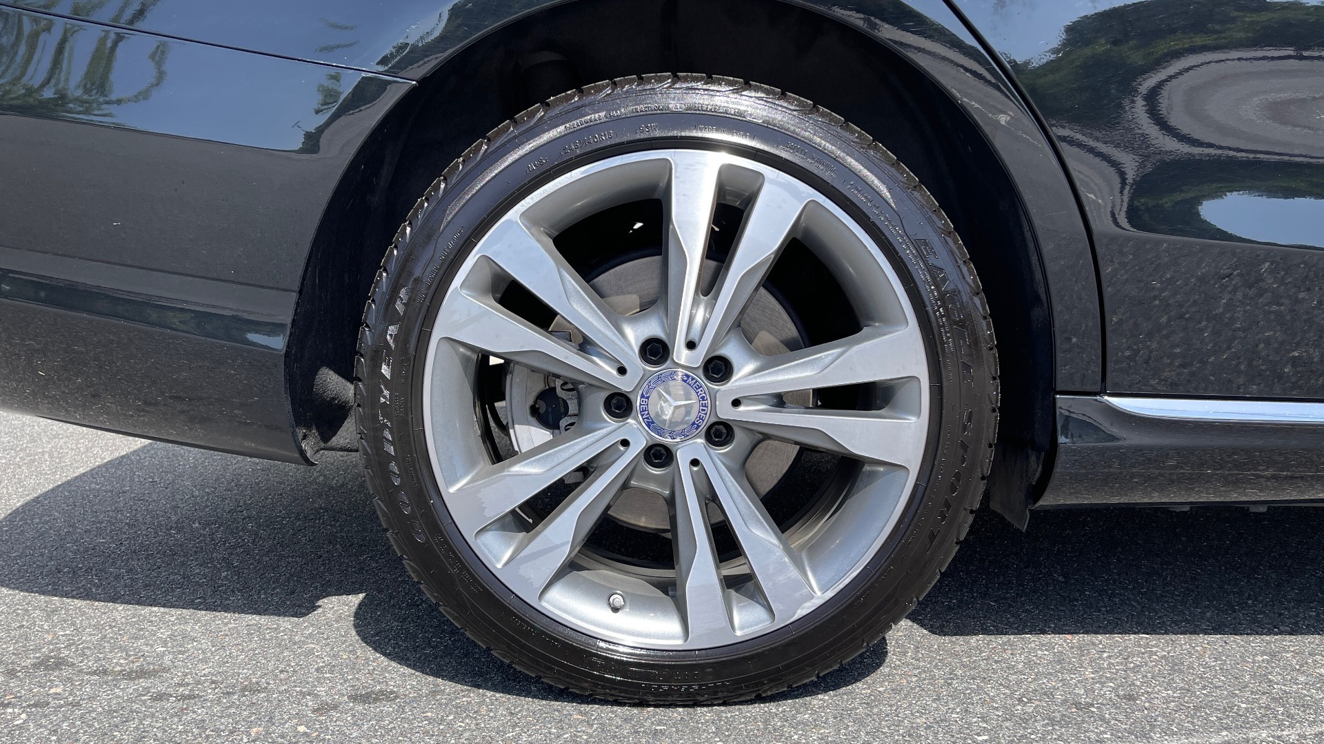 Used 2015 Mercedes-Benz C-CLASS C 300 4MATIC PREMIUM / MULTI MEDIA PKG / BSA / REARVIEW for sale Sold at Formula Imports in Charlotte NC 28227 62