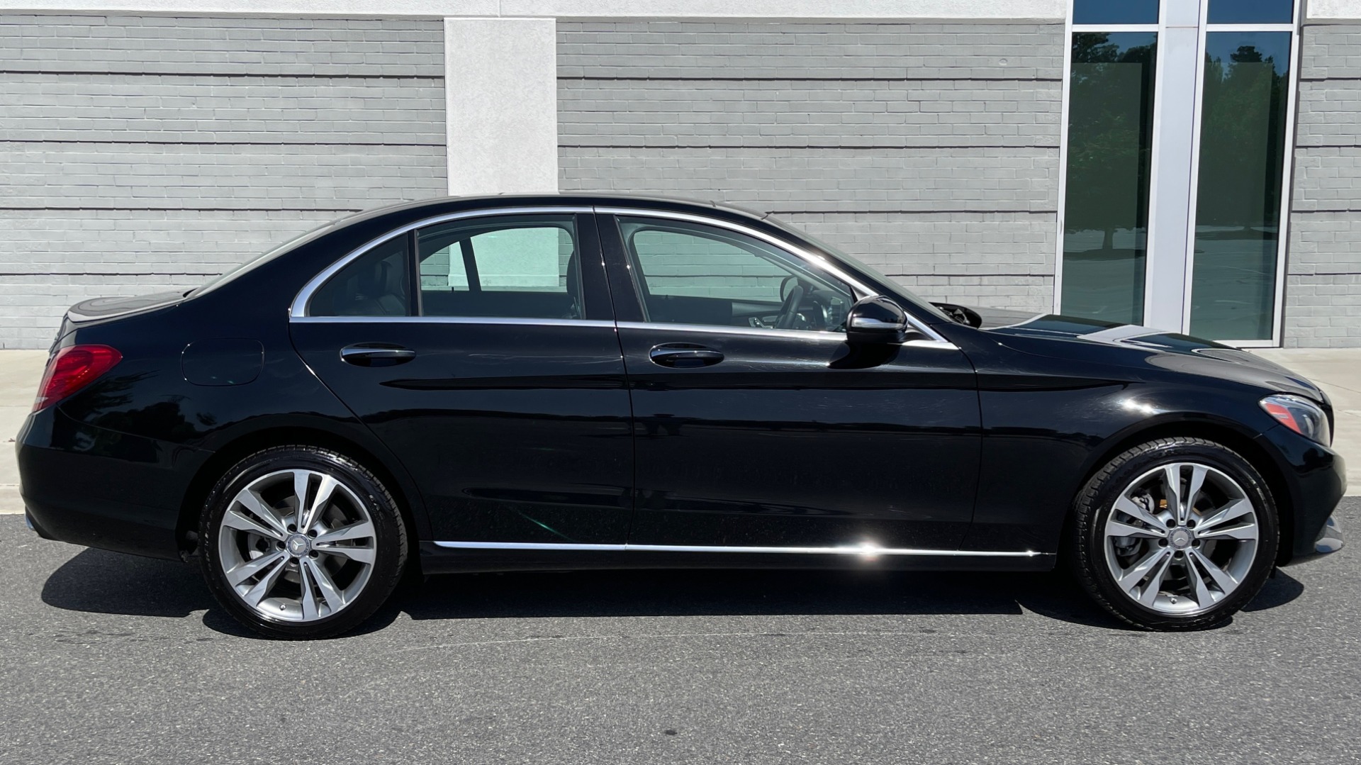 Used 2015 Mercedes-Benz C-CLASS C 300 4MATIC PREMIUM / MULTI MEDIA PKG / BSA / REARVIEW for sale Sold at Formula Imports in Charlotte NC 28227 7