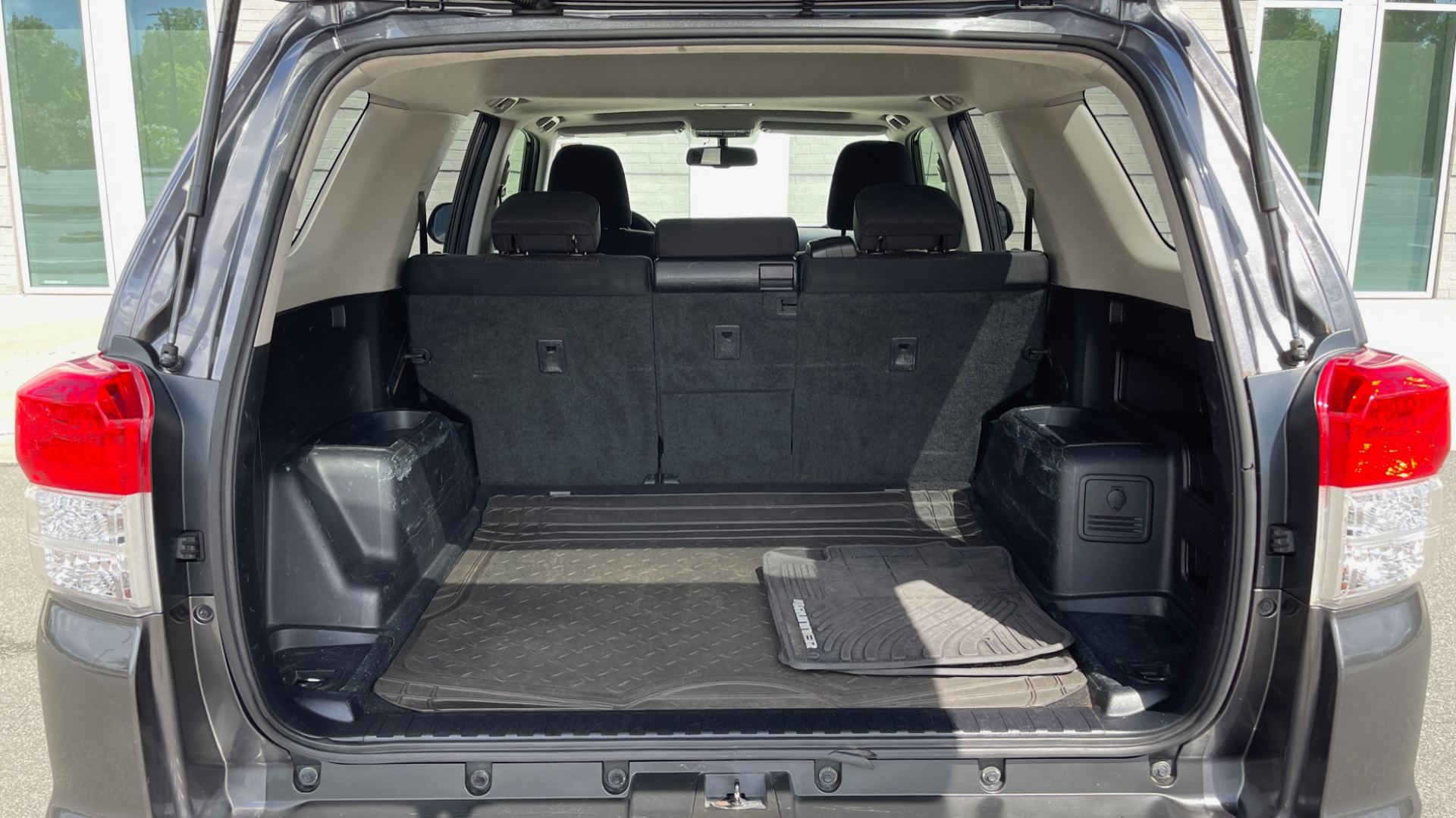Used 2011 Toyota 4Runner SR5 / SUNROOF / 4X4 / BLUETOOTH / BACKUP CAMERA for sale Sold at Formula Imports in Charlotte NC 28227 12