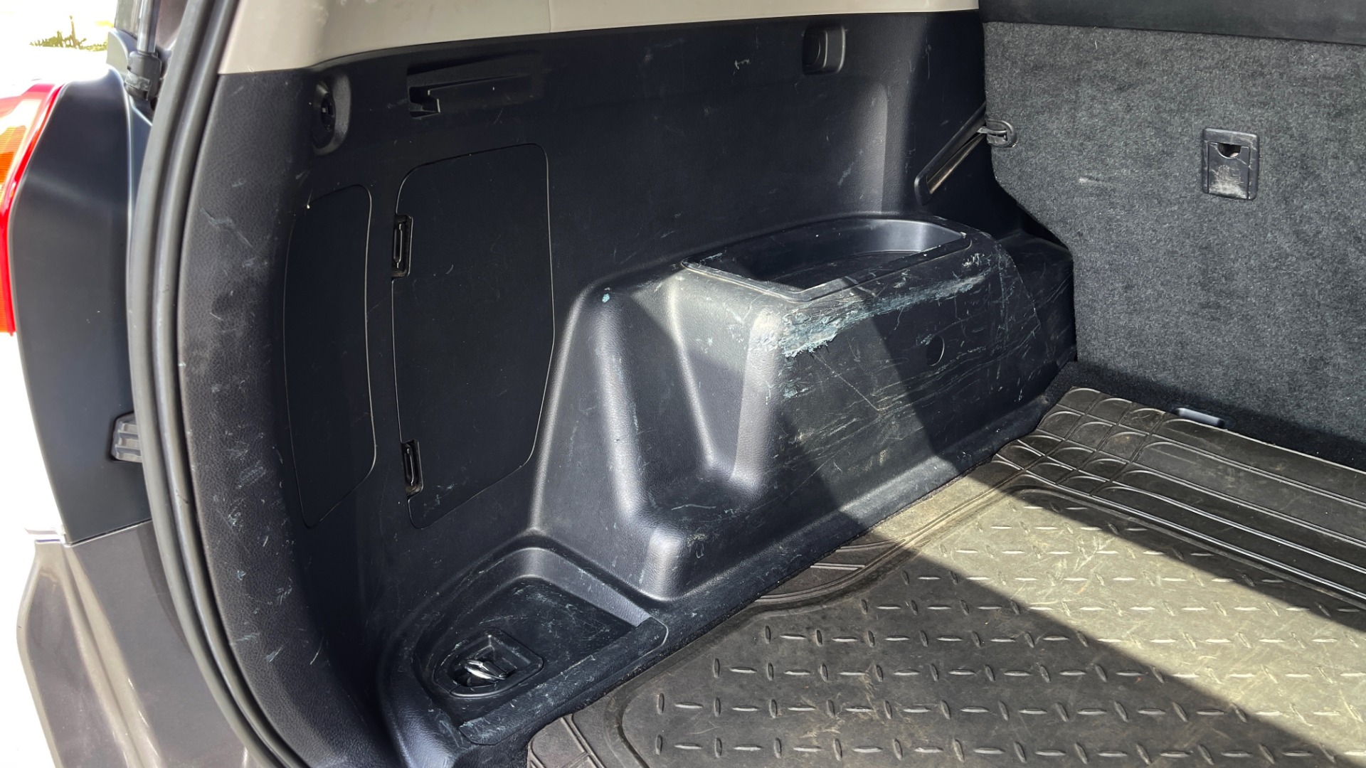 Used 2011 Toyota 4Runner SR5 / SUNROOF / 4X4 / BLUETOOTH / BACKUP CAMERA for sale Sold at Formula Imports in Charlotte NC 28227 13