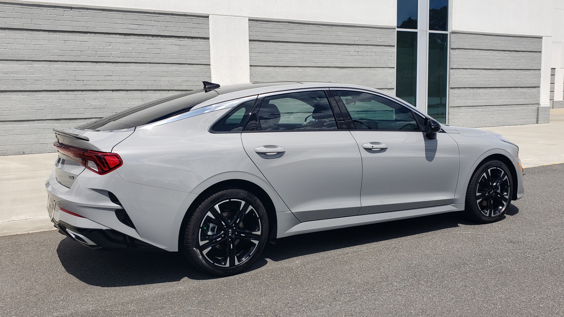 Used 2021 Kia K5 GT-LINE 1.6L TURBO / FWD / PANO-ROOF / SMART CRUISE / REARVIEW for sale Sold at Formula Imports in Charlotte NC 28227 5