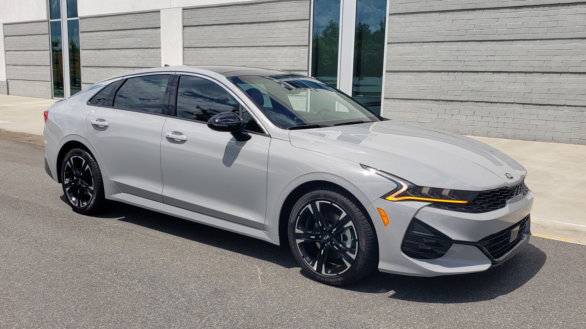 Used 2021 Kia K5 GT-LINE 1.6L TURBO / FWD / PANO-ROOF / SMART CRUISE / REARVIEW for sale Sold at Formula Imports in Charlotte NC 28227 8