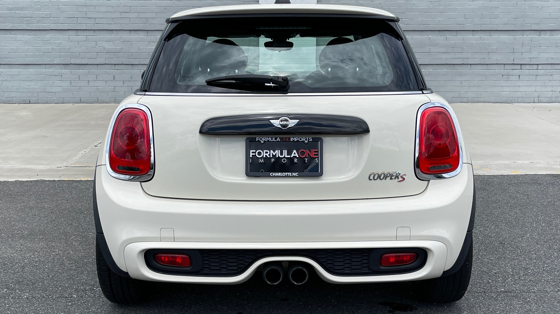 Used 2015 MINI COOPER HARDTOP S 2DR / 2.0L TURBO / FWD / 6-SPD MANUAL for sale Sold at Formula Imports in Charlotte NC 28227 15