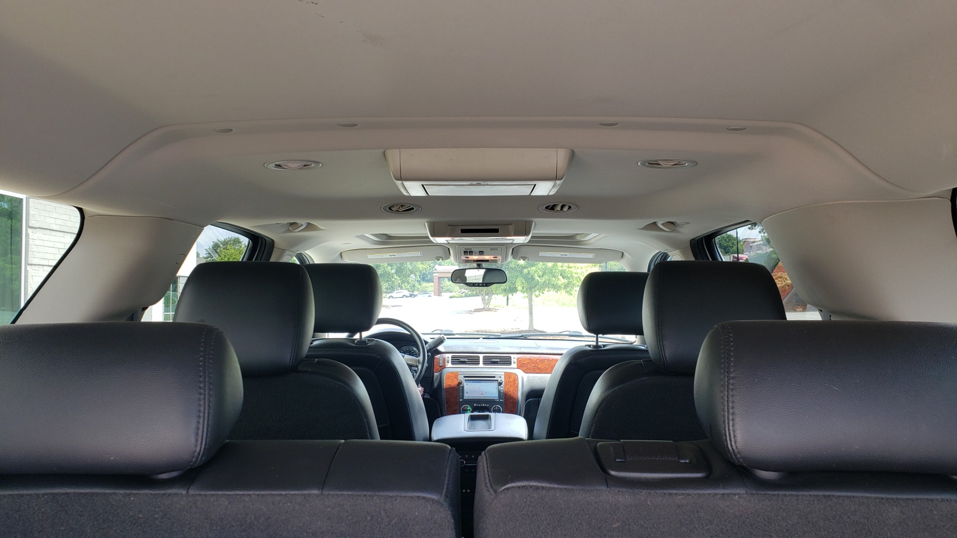 Used 2012 Chevrolet SUBURBAN LTZ 4WD / NAV / SUNROOF / BOSE / ENTERTAINMENT / 3-ROWS / REARVIEW for sale Sold at Formula Imports in Charlotte NC 28227 21