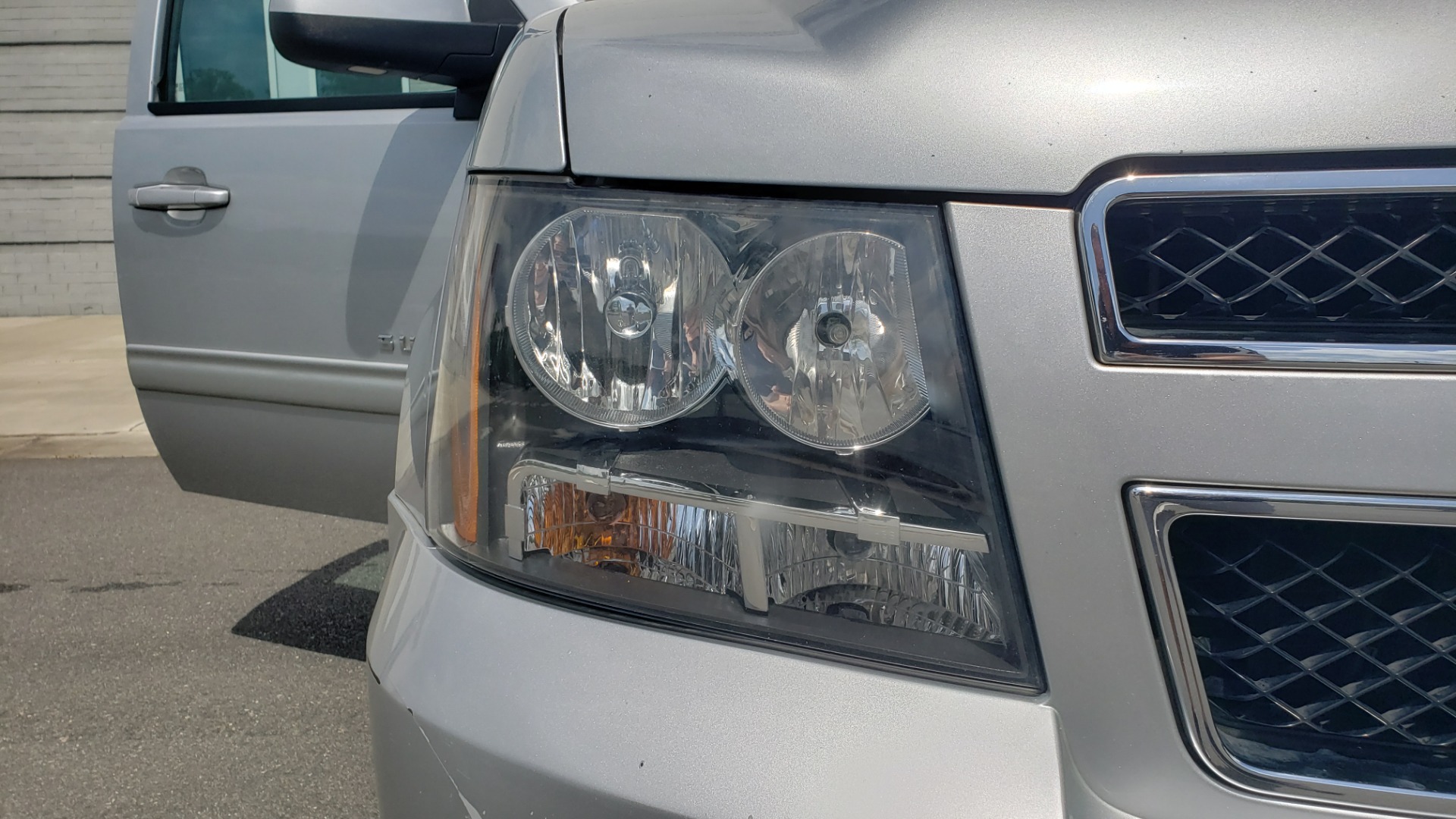 Used 2012 Chevrolet SUBURBAN LTZ 4WD / NAV / SUNROOF / BOSE / ENTERTAINMENT / 3-ROWS / REARVIEW for sale Sold at Formula Imports in Charlotte NC 28227 26