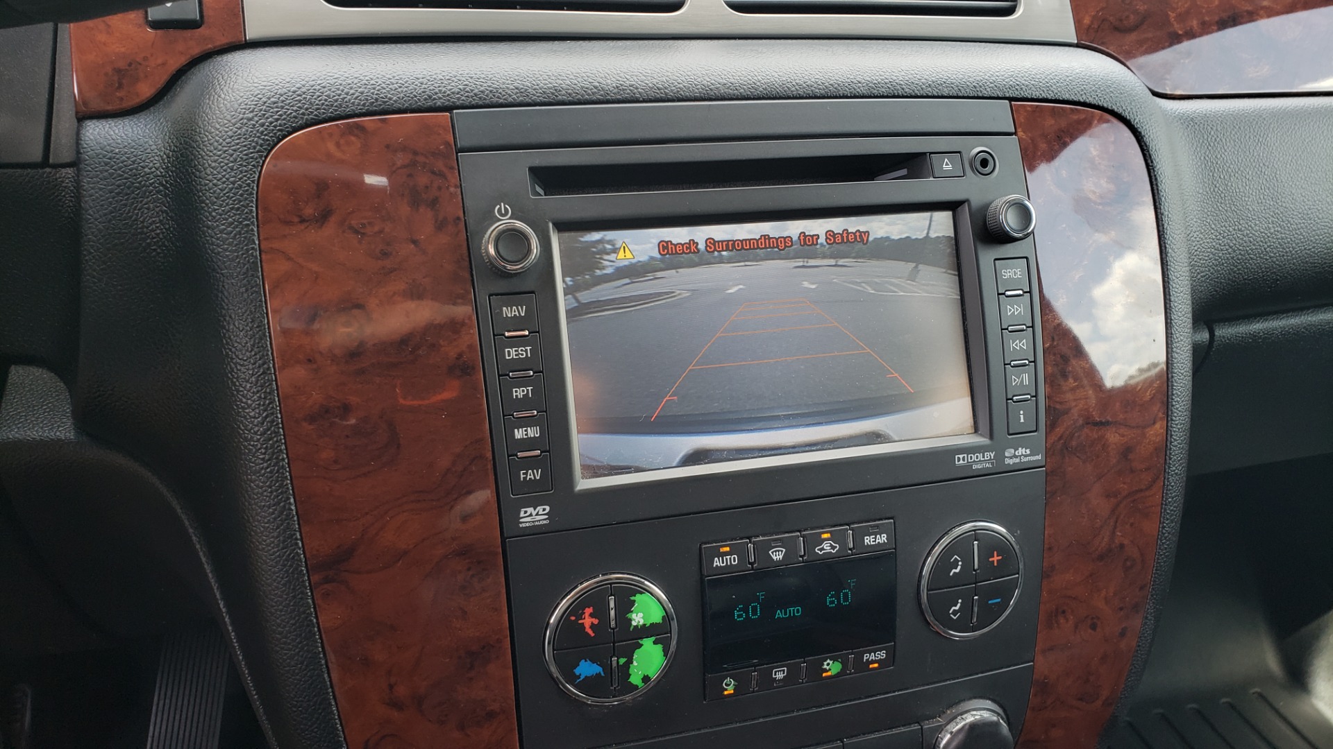 Used 2012 Chevrolet SUBURBAN LTZ 4WD / NAV / SUNROOF / BOSE / ENTERTAINMENT / 3-ROWS / REARVIEW for sale Sold at Formula Imports in Charlotte NC 28227 44