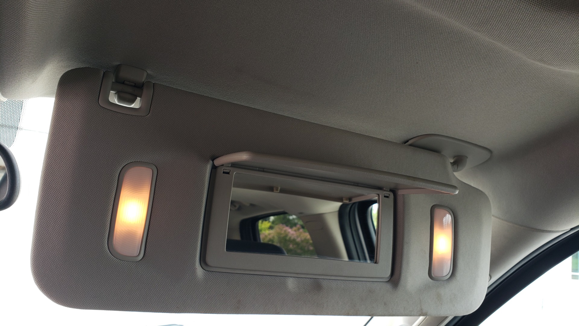 Used 2012 Chevrolet SUBURBAN LTZ 4WD / NAV / SUNROOF / BOSE / ENTERTAINMENT / 3-ROWS / REARVIEW for sale Sold at Formula Imports in Charlotte NC 28227 47