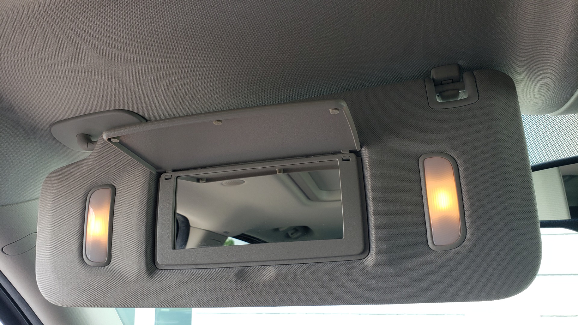 Used 2012 Chevrolet SUBURBAN LTZ 4WD / NAV / SUNROOF / BOSE / ENTERTAINMENT / 3-ROWS / REARVIEW for sale Sold at Formula Imports in Charlotte NC 28227 48