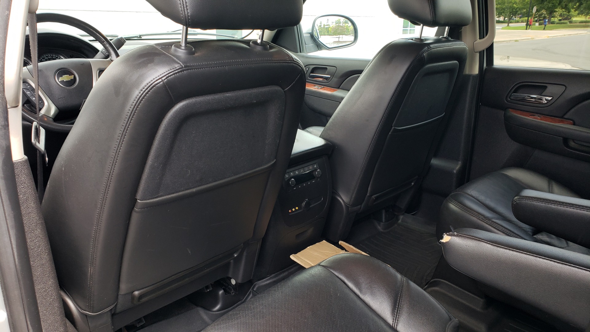 Used 2012 Chevrolet SUBURBAN LTZ 4WD / NAV / SUNROOF / BOSE / ENTERTAINMENT / 3-ROWS / REARVIEW for sale Sold at Formula Imports in Charlotte NC 28227 56