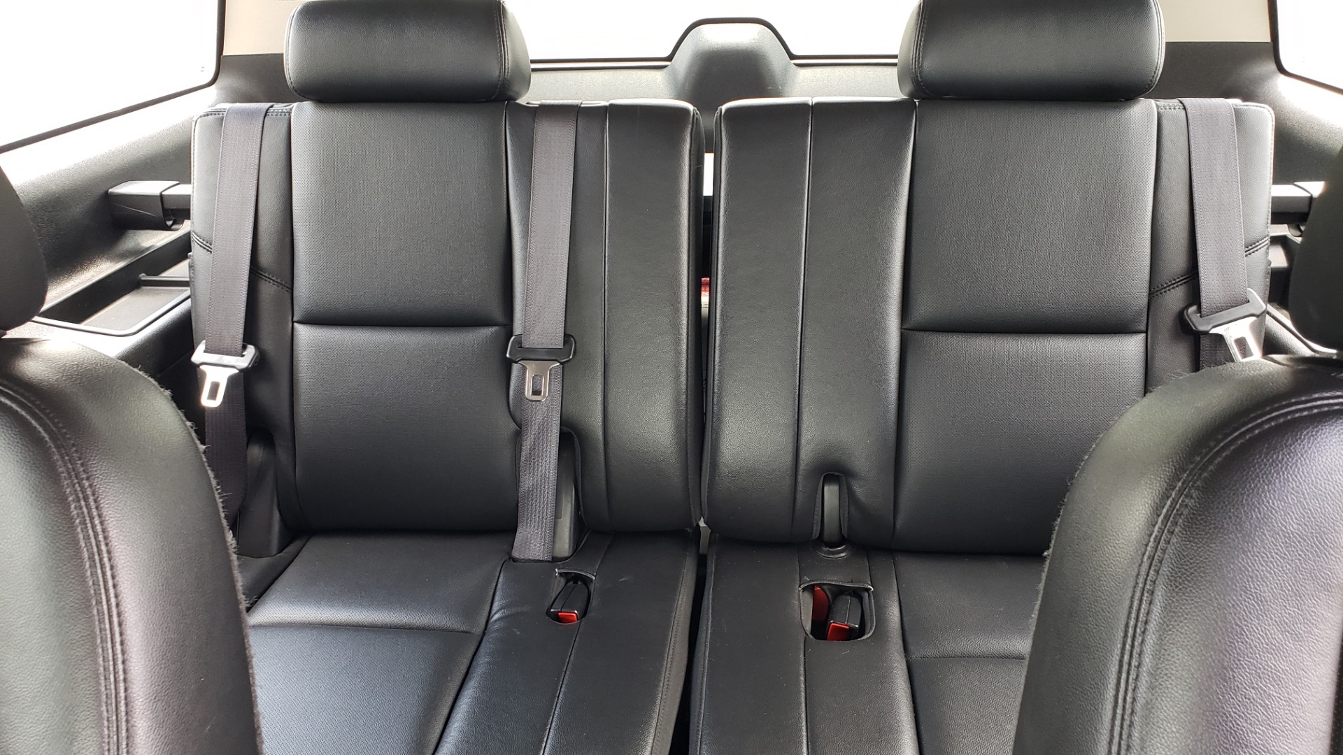 Used 2012 Chevrolet SUBURBAN LTZ 4WD / NAV / SUNROOF / BOSE / ENTERTAINMENT / 3-ROWS / REARVIEW for sale Sold at Formula Imports in Charlotte NC 28227 58