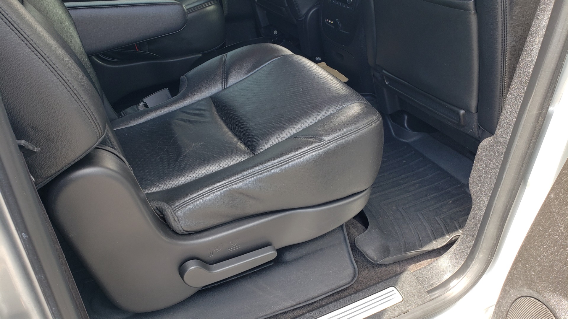 Used 2012 Chevrolet SUBURBAN LTZ 4WD / NAV / SUNROOF / BOSE / ENTERTAINMENT / 3-ROWS / REARVIEW for sale Sold at Formula Imports in Charlotte NC 28227 66