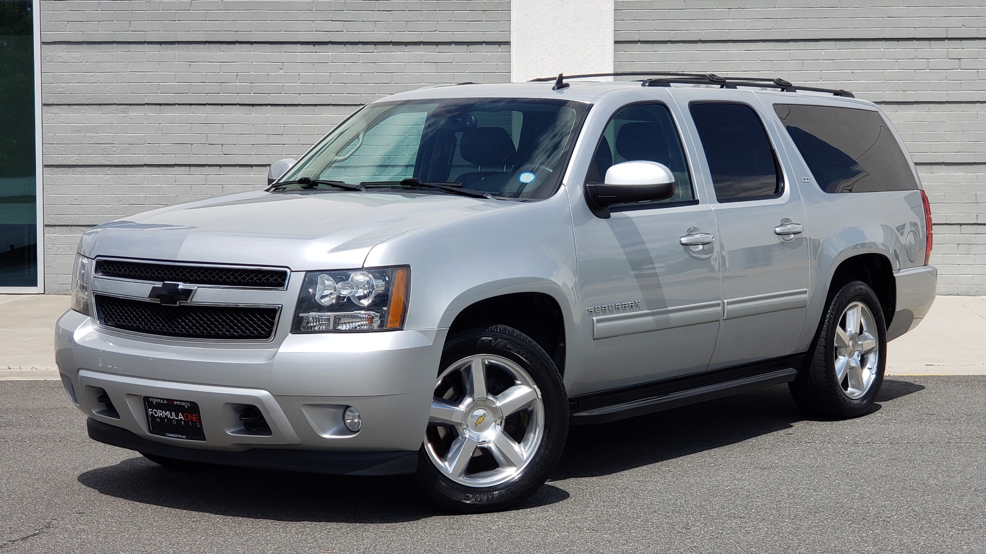 Used 2012 Chevrolet SUBURBAN LTZ 4WD / NAV / SUNROOF / BOSE / ENTERTAINMENT / 3-ROWS / REARVIEW for sale Sold at Formula Imports in Charlotte NC 28227 1