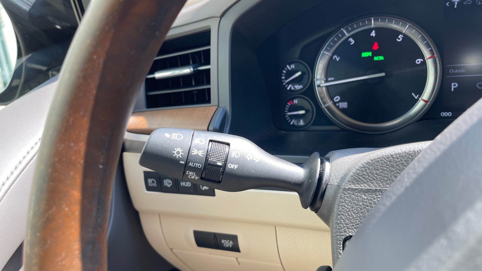 Used 2017 Lexus LX 570 LUXURY / 5.7L V8 / NAV / SUNROOF / 3-ROW / DVD / REARVIEW for sale Sold at Formula Imports in Charlotte NC 28227 32