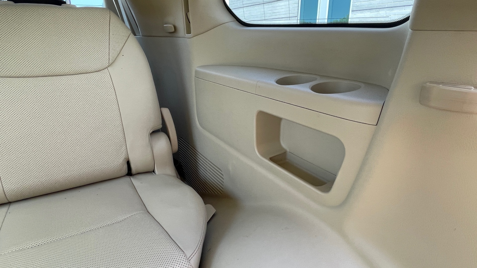 Used 2017 Lexus LX 570 LUXURY / 5.7L V8 / NAV / SUNROOF / 3-ROW / DVD / REARVIEW for sale Sold at Formula Imports in Charlotte NC 28227 58