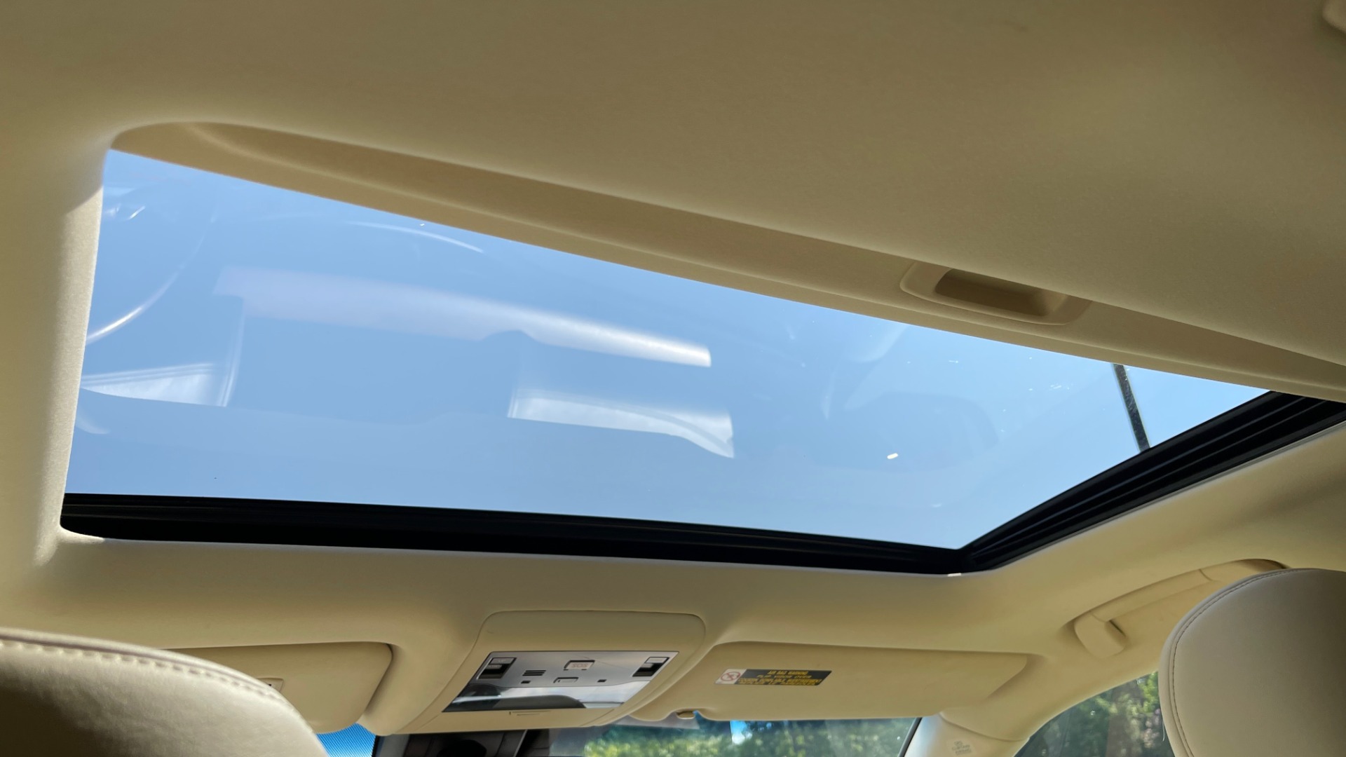 Used 2017 Lexus LX 570 LUXURY / 5.7L V8 / NAV / SUNROOF / 3-ROW / DVD / REARVIEW for sale Sold at Formula Imports in Charlotte NC 28227 62