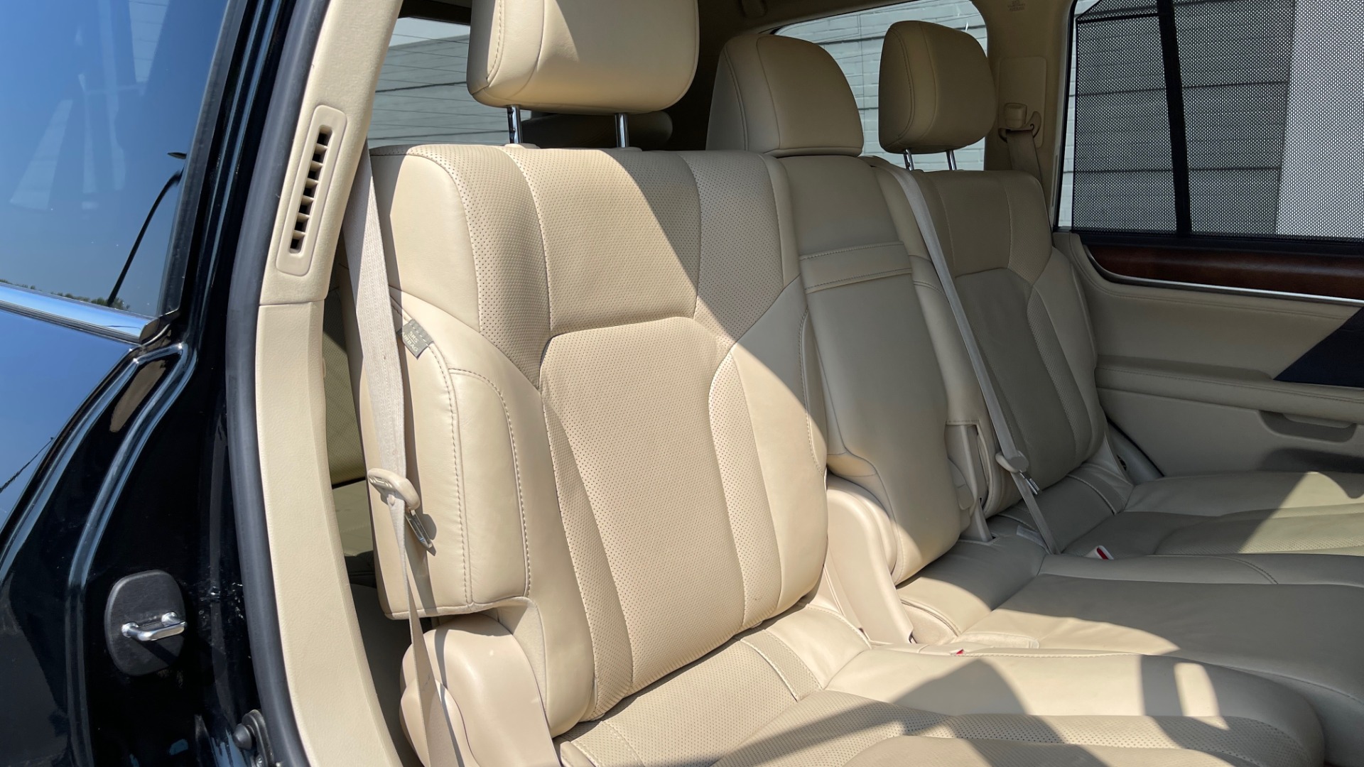 Used 2017 Lexus LX 570 LUXURY / 5.7L V8 / NAV / SUNROOF / 3-ROW / DVD / REARVIEW for sale Sold at Formula Imports in Charlotte NC 28227 69