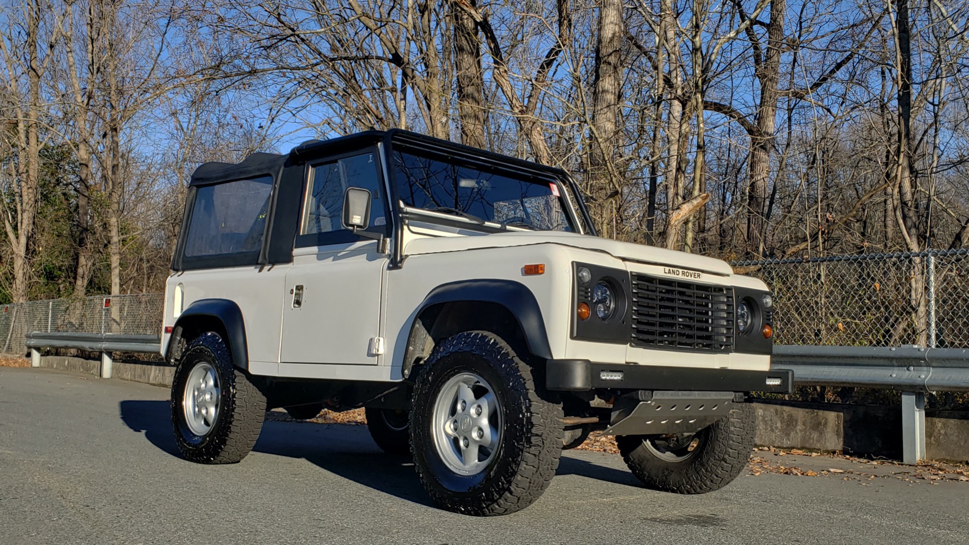 Used 1995 Land Rover DEFENDER 90 NAS SOFT-TOP AUTO / LS3 V8 / LOW MILES / SUPER CLEAN for sale Sold at Formula Imports in Charlotte NC 28227 5