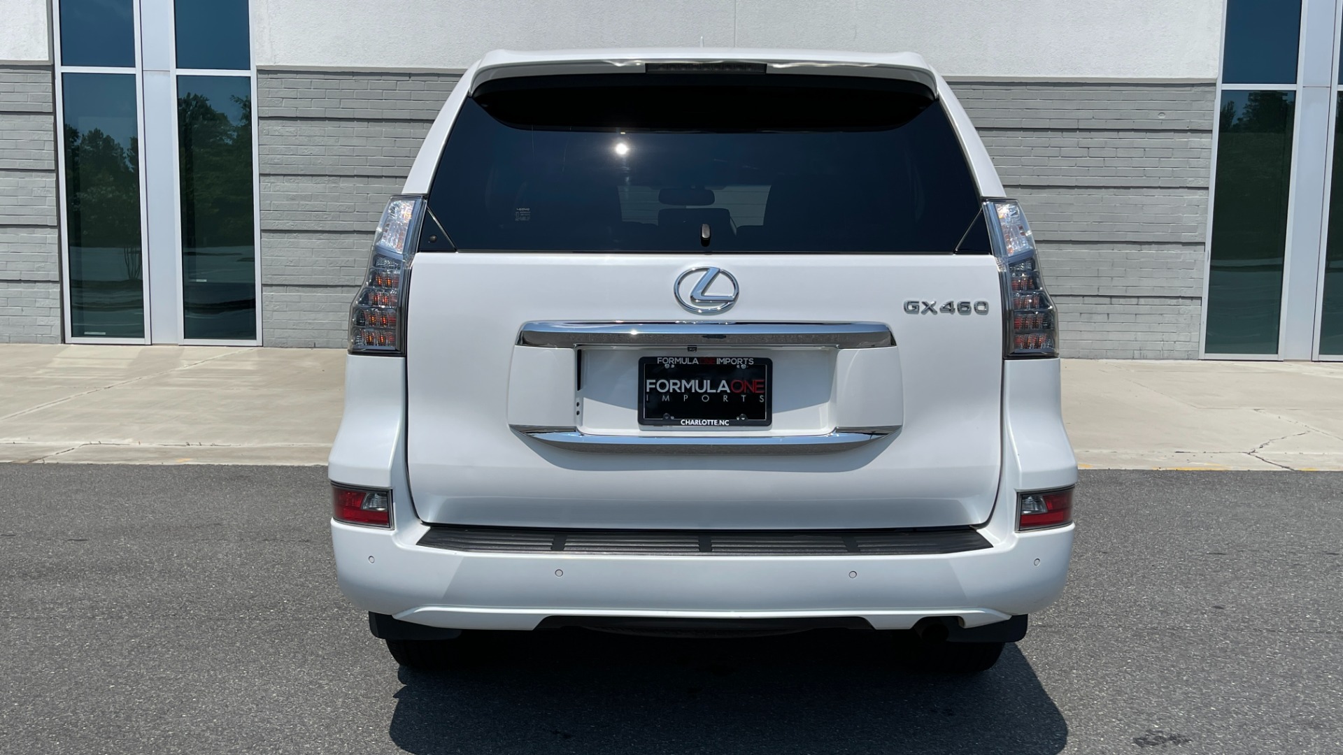 Used 2015 Lexus GX 460 LUXURY / 4.6L V8 / 4WD / NAV / SUNROOF / 3-ROW / REARVIEW for sale Sold at Formula Imports in Charlotte NC 28227 14