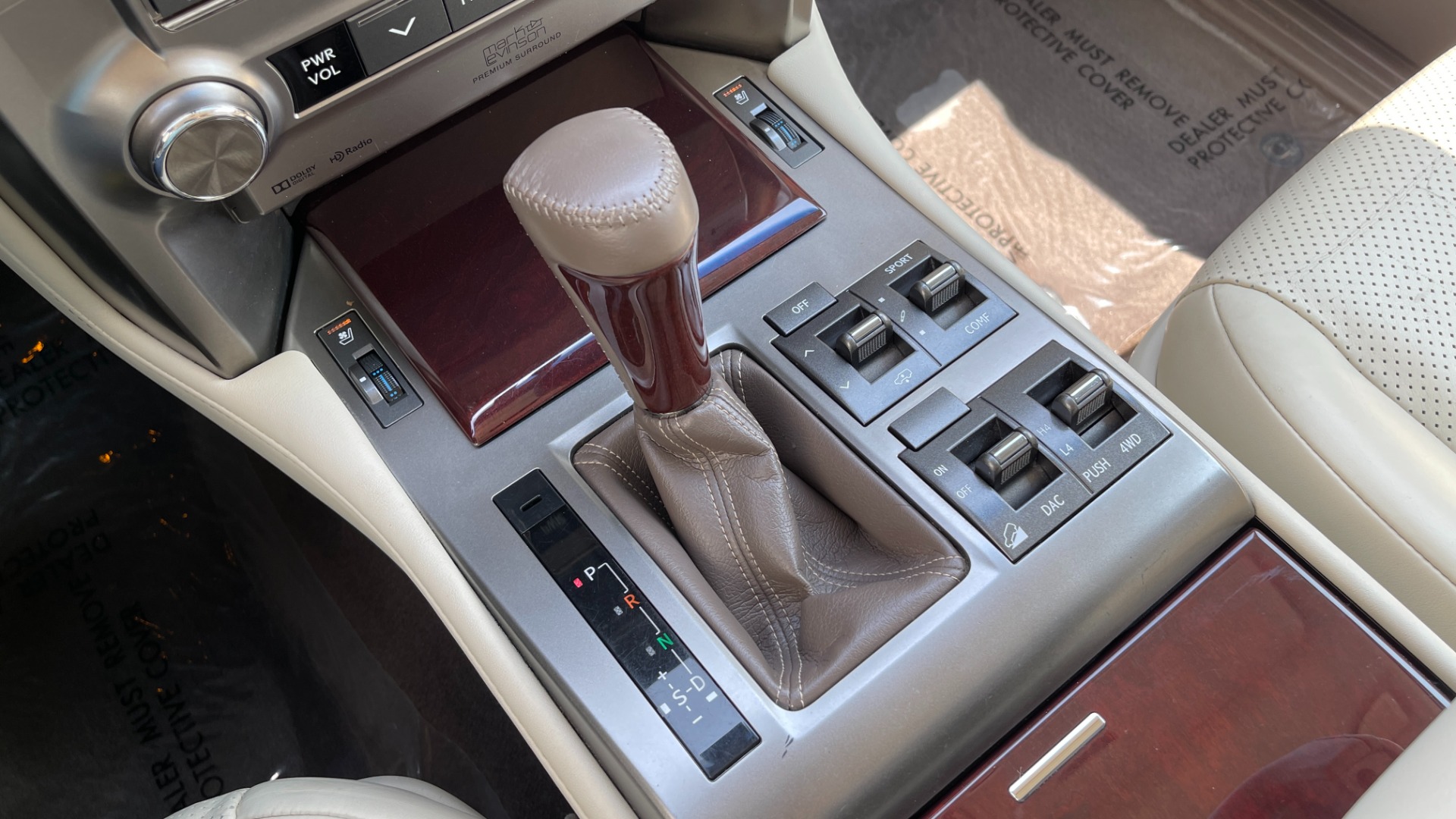 Used 2015 Lexus GX 460 LUXURY / 4.6L V8 / 4WD / NAV / SUNROOF / 3-ROW / REARVIEW for sale Sold at Formula Imports in Charlotte NC 28227 34