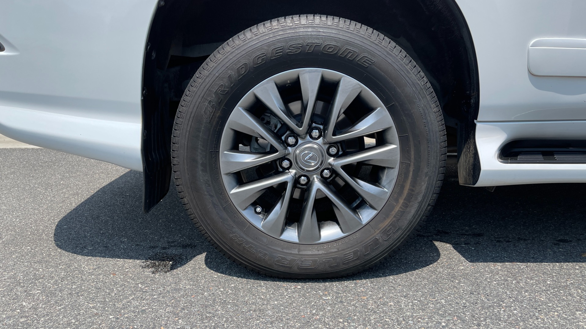 Used 2015 Lexus GX 460 LUXURY / 4.6L V8 / 4WD / NAV / SUNROOF / 3-ROW / REARVIEW for sale Sold at Formula Imports in Charlotte NC 28227 58