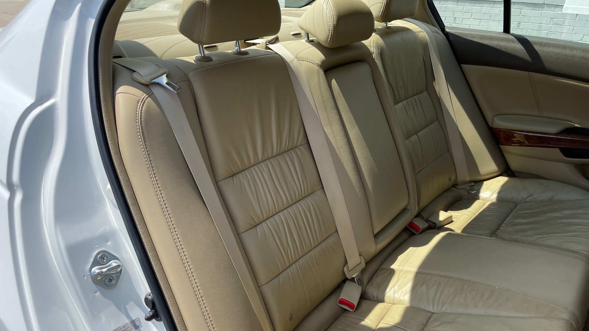 Used 2009 Honda ACCORD EX-L 4DR / 2.4L / AUTO / SUNROOF / ANC / DUAL-ZONE AUTO A/C for sale Sold at Formula Imports in Charlotte NC 28227 43