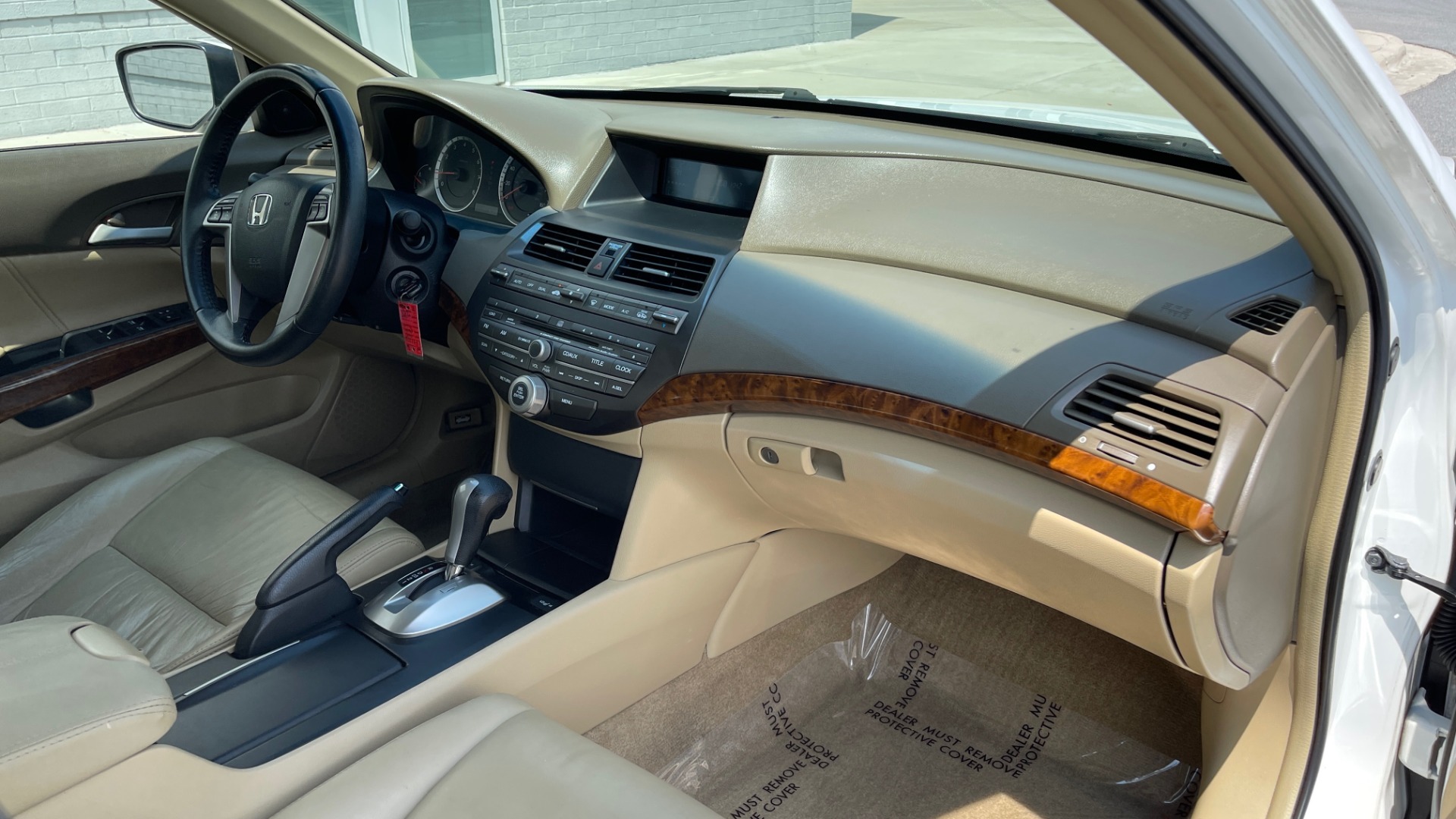 Used 2009 Honda ACCORD EX-L 4DR / 2.4L / AUTO / SUNROOF / ANC / DUAL-ZONE AUTO A/C for sale Sold at Formula Imports in Charlotte NC 28227 46