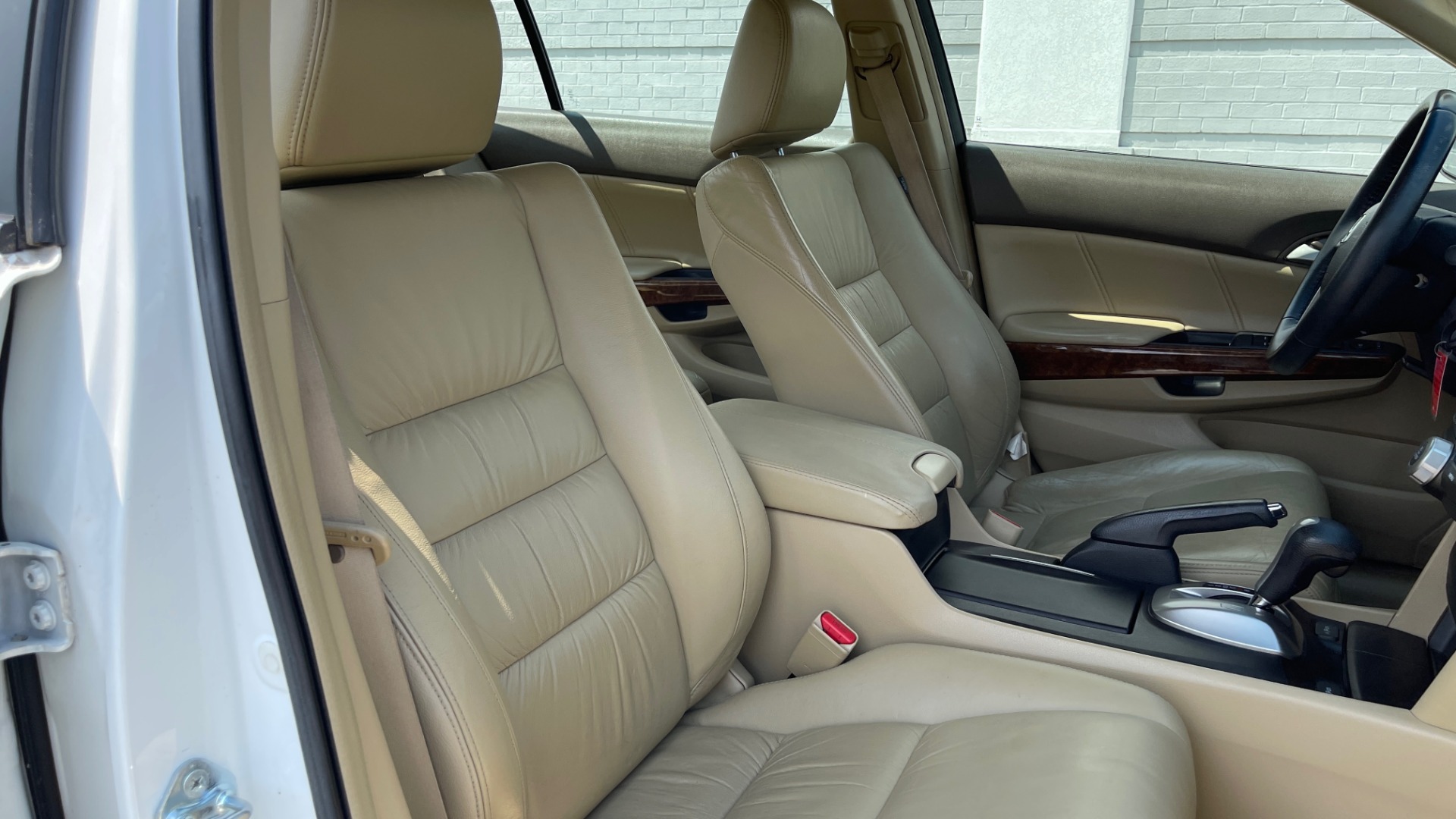 Used 2009 Honda ACCORD EX-L 4DR / 2.4L / AUTO / SUNROOF / ANC / DUAL-ZONE AUTO A/C for sale Sold at Formula Imports in Charlotte NC 28227 47