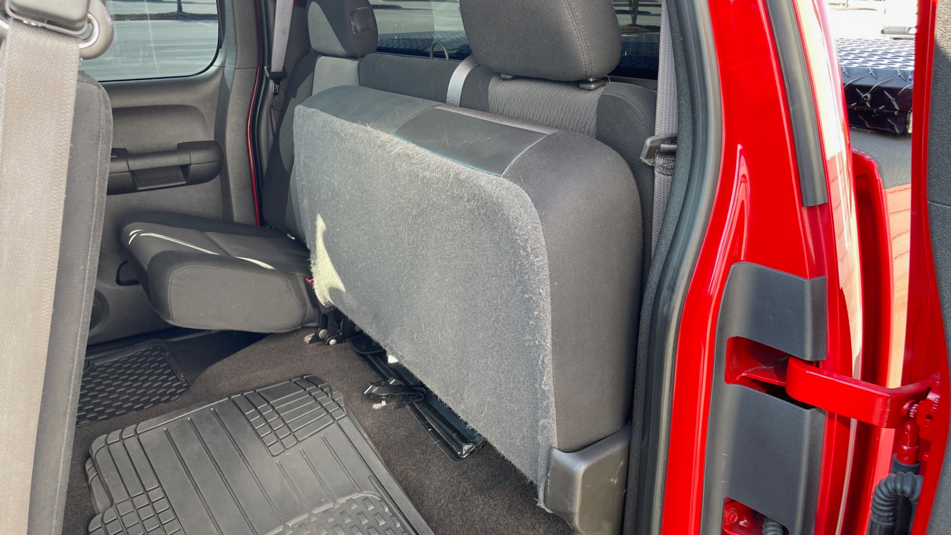 Used 2010 Chevrolet SILVERADO 1500 LT EXT CAB / 2WD / 5.3L V8 / AUTO / POWER PACK PLUS / TOWING for sale Sold at Formula Imports in Charlotte NC 28227 41