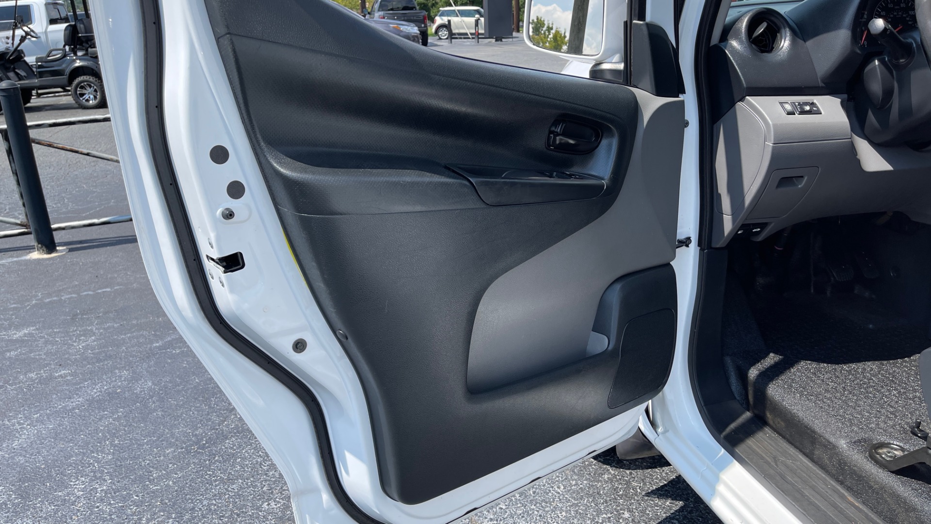 Used 2016 Nissan NV200 SV / WORK VAN / EXTERIOR APPEARANCE PKG / SPLASH GUARDS for sale Sold at Formula Imports in Charlotte NC 28227 31