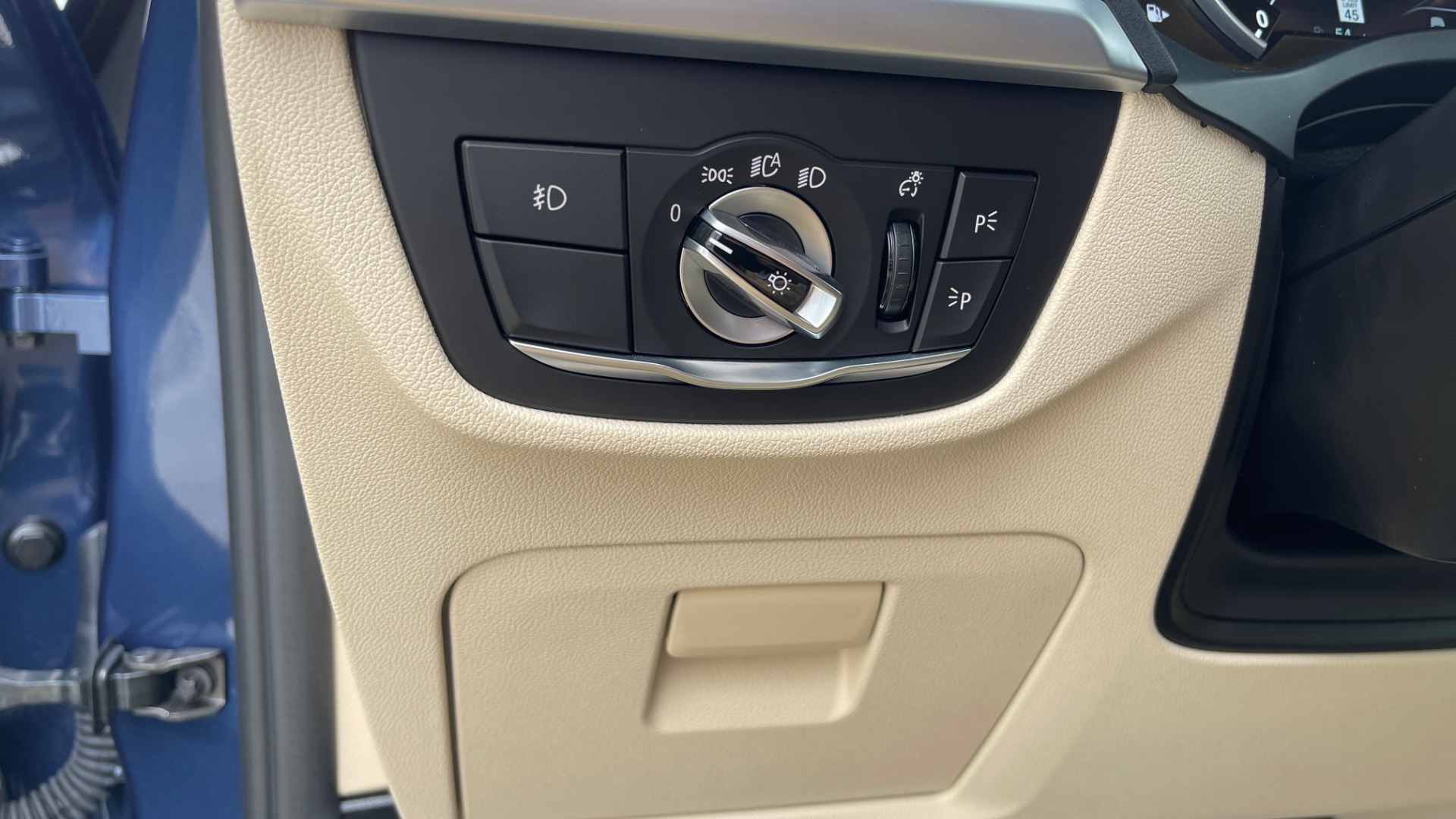Used 2019 BMW X3 SDRIVE30I / NAV / PANO-ROOF / DRVR ASST / 19IN WHEELS / REARVIEW for sale Sold at Formula Imports in Charlotte NC 28227 29