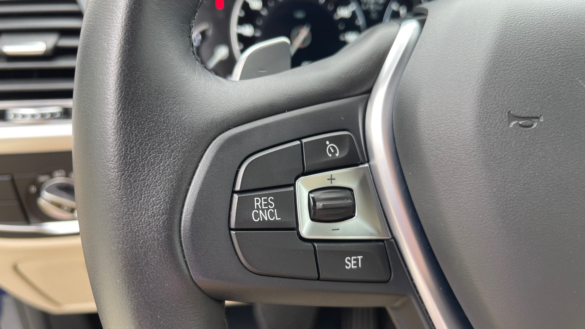 Used 2019 BMW X3 SDRIVE30I / NAV / PANO-ROOF / DRVR ASST / 19IN WHEELS / REARVIEW for sale Sold at Formula Imports in Charlotte NC 28227 31