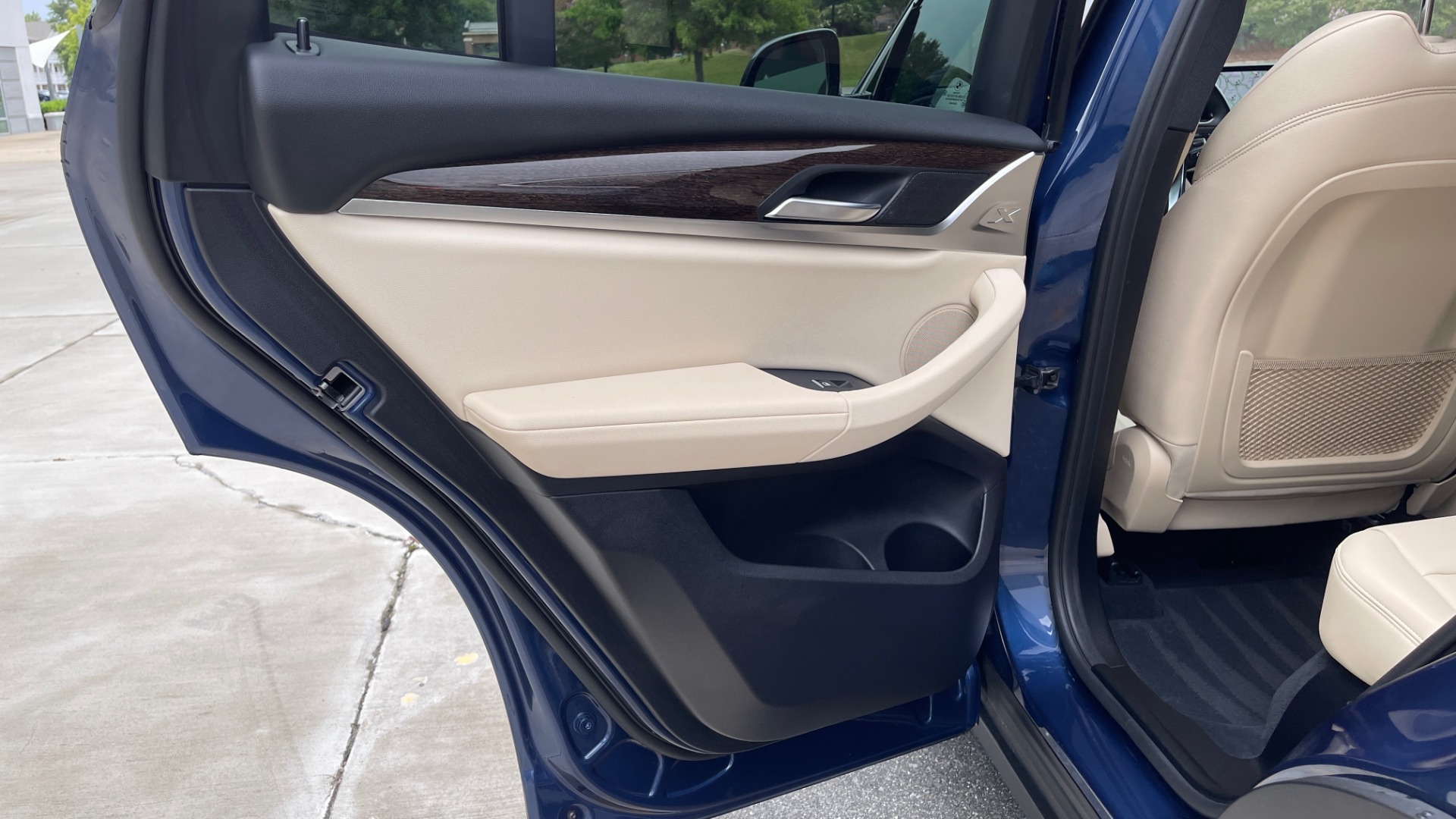 Used 2019 BMW X3 SDRIVE30I / NAV / PANO-ROOF / DRVR ASST / 19IN WHEELS / REARVIEW for sale Sold at Formula Imports in Charlotte NC 28227 43