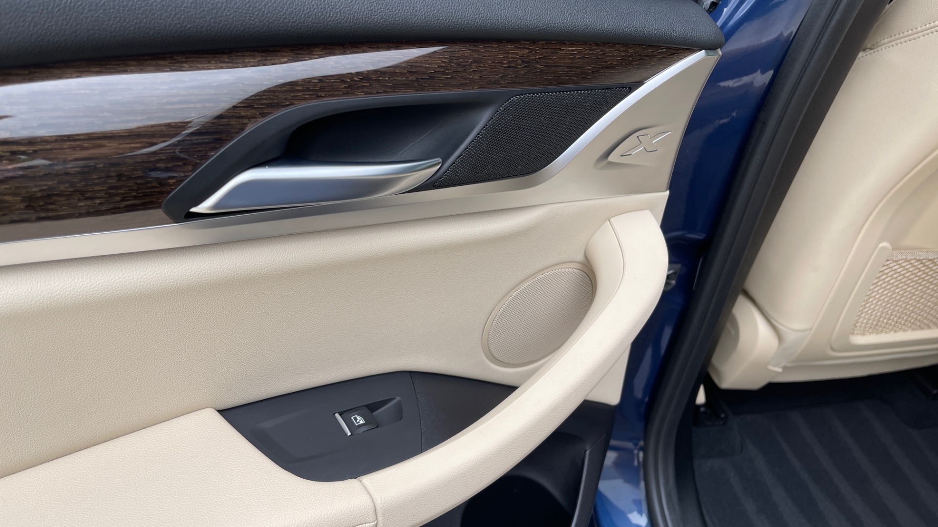 Used 2019 BMW X3 SDRIVE30I / NAV / PANO-ROOF / DRVR ASST / 19IN WHEELS / REARVIEW for sale Sold at Formula Imports in Charlotte NC 28227 44