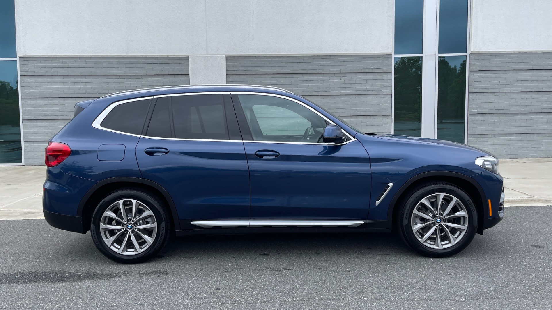 Used 2019 BMW X3 SDRIVE30I / NAV / PANO-ROOF / DRVR ASST / 19IN WHEELS / REARVIEW for sale Sold at Formula Imports in Charlotte NC 28227 7
