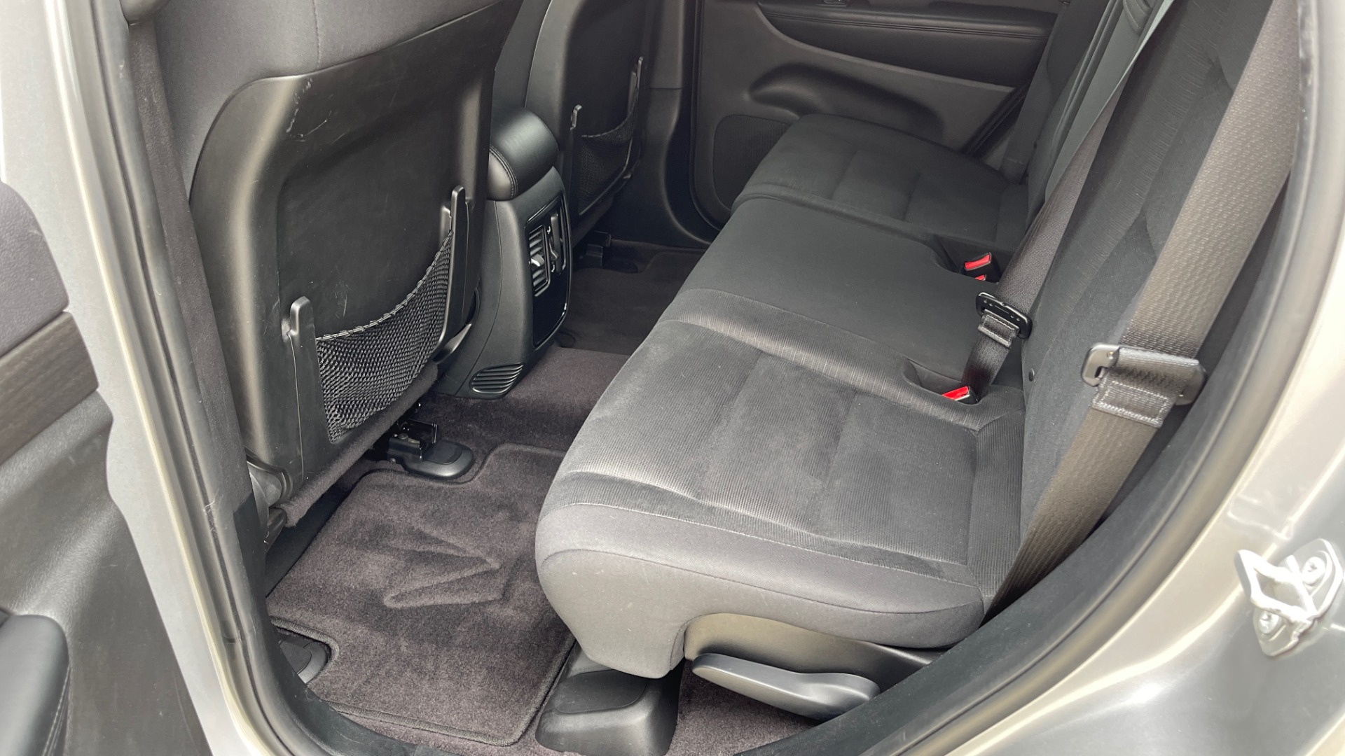 Used 2017 Jeep GRAND CHEROKEE LAREDO E 4X4 / KEYLESS-GO / 8.4IN TOUCH SCREEN / REARVIEW for sale Sold at Formula Imports in Charlotte NC 28227 44